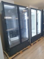 rashladne vitrine za piće - frižider sa staklenim vratima