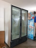 frižider za piće sa staklenim vratima - rashladna vitrina sa stakelnim vratima